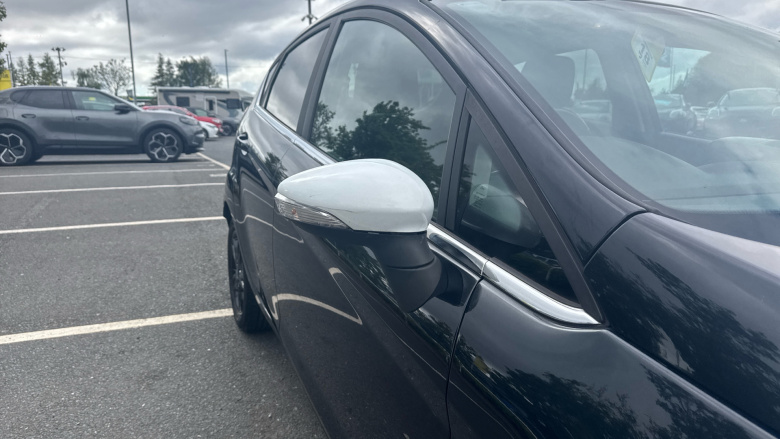 Ford Fiesta 1.25 82 Zetec 5dr Petrol Hatchback